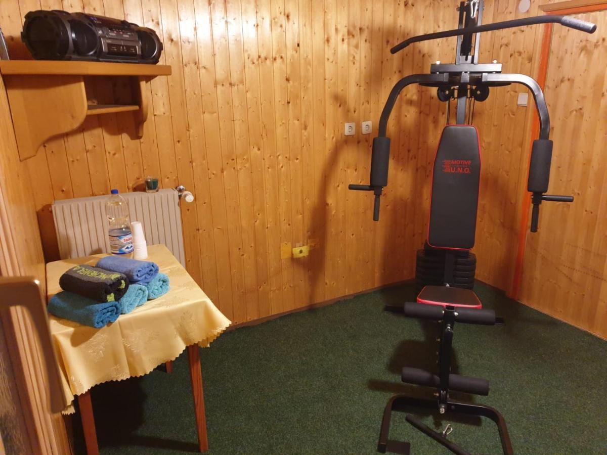 Tattoo Pension Mit Restaurant Und Tattoo-Studio Mörtschach Exteriör bild