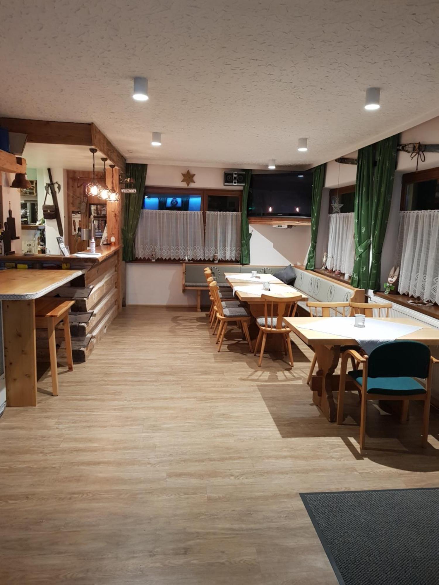 Tattoo Pension Mit Restaurant Und Tattoo-Studio Mörtschach Exteriör bild